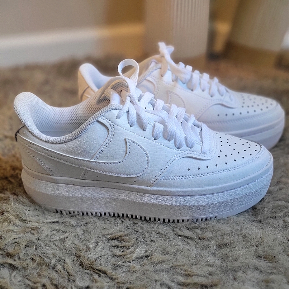 Nike Court Vision Alta